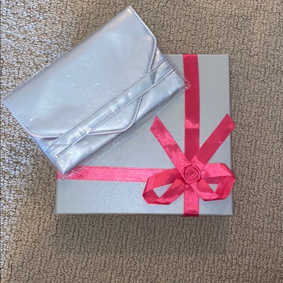 CLUTCH PURSE! BRAND NEW WRAPPED AS SHOWN